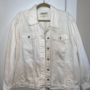 White oversized Madewell denim jacket